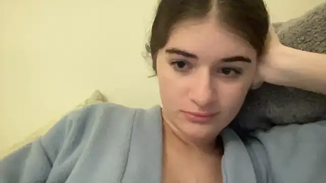 lee68998 naked strip on webcam for live sex chat