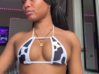 Lunvh nude on webcam live hottest sex chat