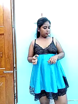 momm69momm naked strip on webcam for live sex chat
