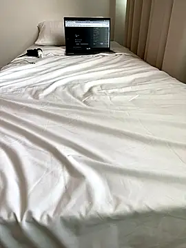 putinhapeluda555 naked strip on webcam for live sex chat