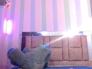 Shellfrey nude on webcam live hottest sex chat