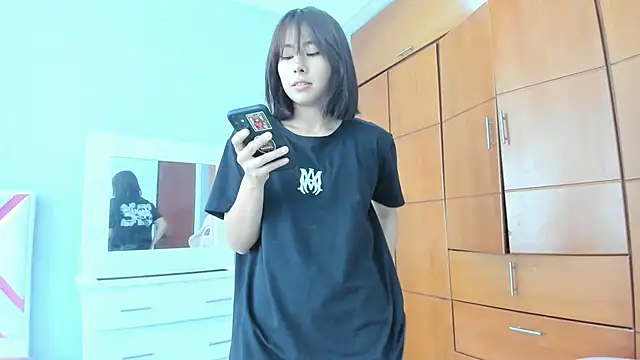 Shopia_Wang naked strip on webcam for live sex chat