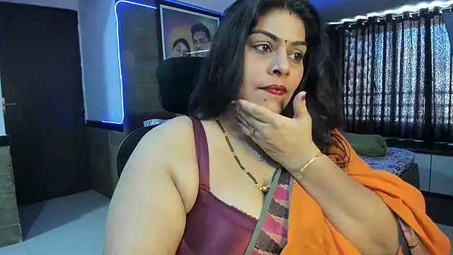 tarivishu23 naked strip on webcam for live sex chat