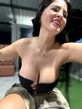 Carolina_Novoa naked strip on webcam for live sex chat