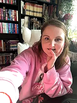 GingerSnap33 naked strip on webcam for live sex chat