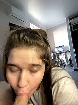 HornyGirlH naked strip on webcam for live sex chat