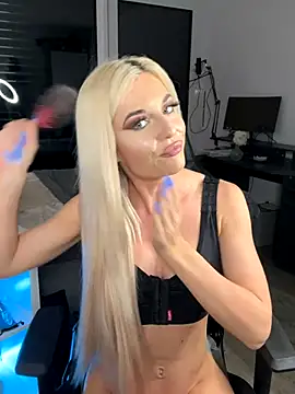 JayJayPink naked strip on webcam for live sex chat
