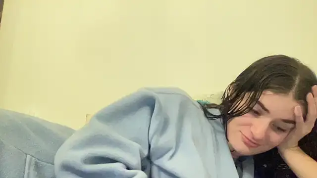 lee68998 naked strip on webcam for live sex chat
