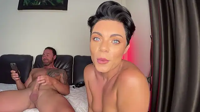 LukeLouHarvey naked strip on webcam for live sex chat