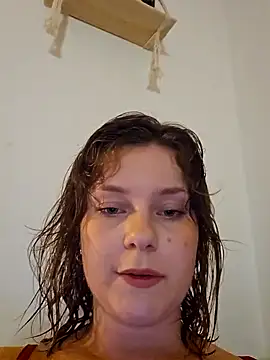MaribelRiver naked strip on webcam for live sex chat