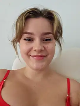 MaribelRiver naked strip on webcam for live sex chat