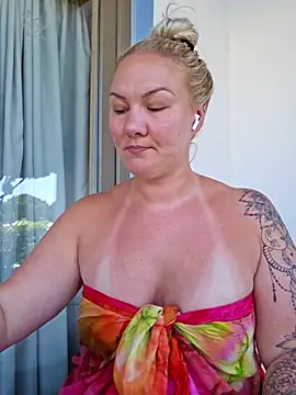 NastyMilf_ naked strip on webcam for live sex chat