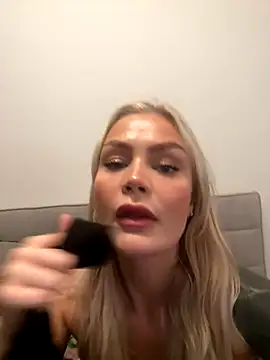 RayaMayvii naked strip on webcam for live sex chat