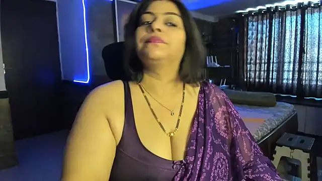 tarivishu23 naked strip on webcam for live sex chat