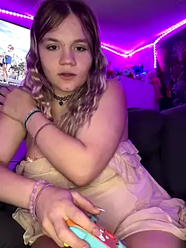 XxTinker_BellxX naked strip on webcam for live sex chat