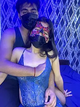 CHILL__HOUSE naked strip on webcam for live sex chat
