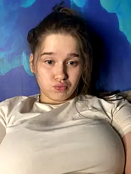 HornyGirlH naked strip on webcam for live sex chat