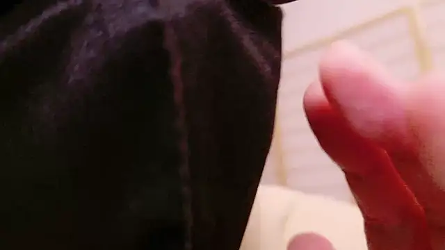 maataaan naked strip on webcam for live sex chat
