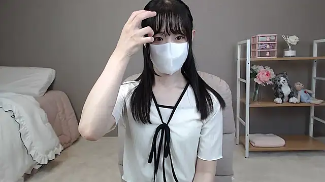 natsumiiikan naked strip on webcam for live sex chat