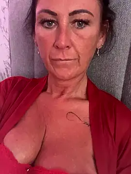Naughtynanny75 naked strip on webcam for live sex chat