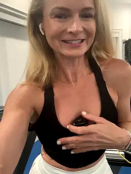 CindyOcean Free Live Sex Cam from Stripchat