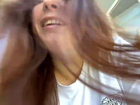 dreams4u Free Live Sex Cam from Stripchat