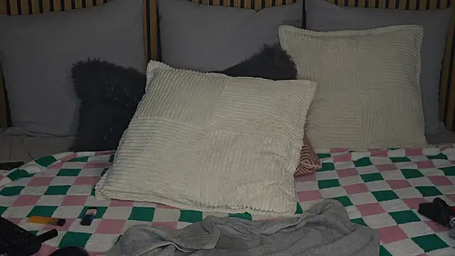 HotBella- Free Live Sex Cam from Stripchat