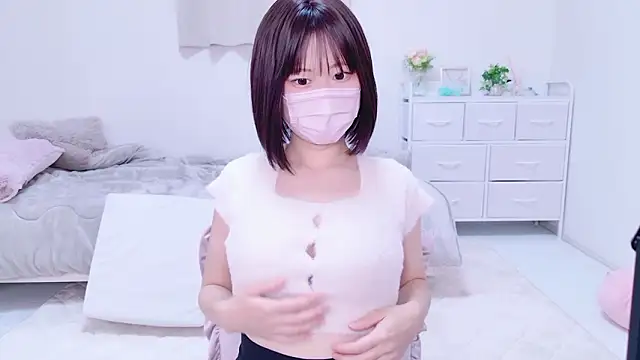 Im_Yu-na Free Live Sex Cam from Stripchat
