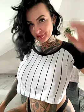 InkedBiitch naked strip on webcam for live sex chat