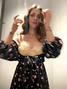 MariiD naked strip on webcam for live sex chat