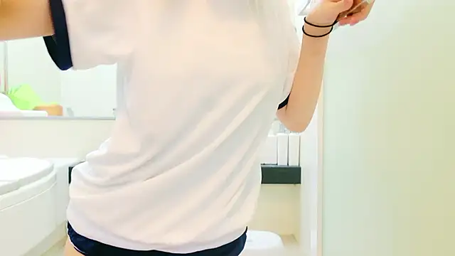 nyakotan Free Live Sex Cam from Stripchat
