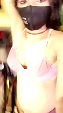 Poojashrma33 Free Live Sex Cam from Stripchat