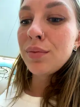 Sweet___Emily Free Live Sex Cam from Stripchat