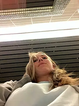 Sweet___Emily Free Live Sex Cam from Stripchat