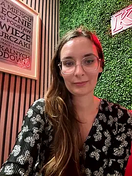 The_Snowwhitee Free Live Sex Cam from Stripchat