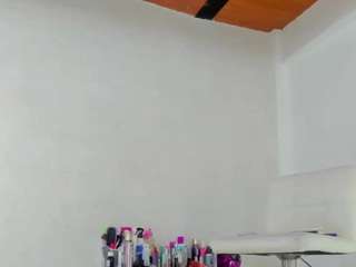 emilhornett Nudes and Live Cam