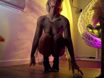 Jane Nudes and Live Cam