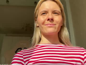 Jenya(new vid how I squirt in forest in bio) Nudes and Live Cam