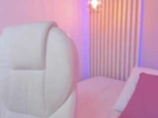 moll1e Nudes and Live Cam