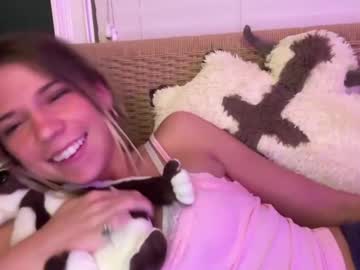 Olivia Nudes and Live Cam
