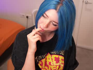 Polly / Online mostly at 9pm-2am UK Time Nudes and Live Cam