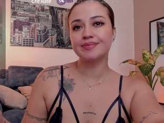 scarletqueen Nudes and Live Cam