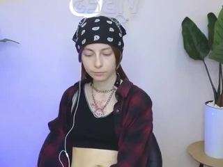 skaaarllet Nudes and Live Cam