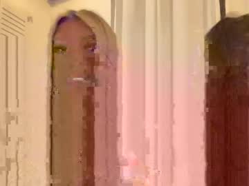 mo Nudes and Live Cam