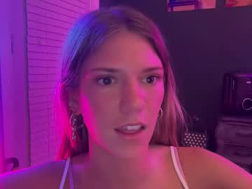 Olivia Nudes and Live Cam