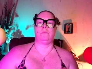platinumpuzzy Nudes and Live Cam