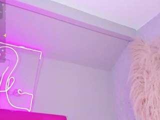 raisacross Nudes and Live Cam