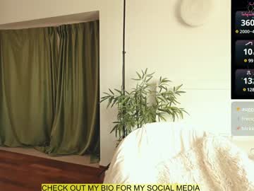 Bella Nudes and Live Cam