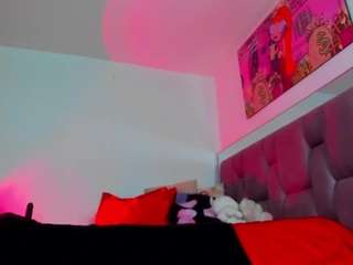 cynthiaa Nudes and Live Cam