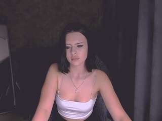 elyalevis Nudes and Live Cam